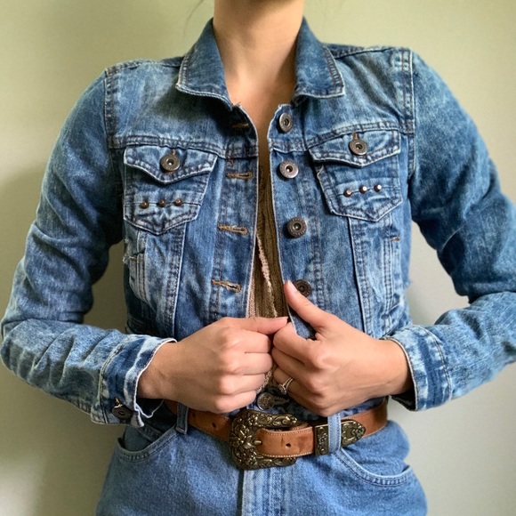 super cropped denim jacket